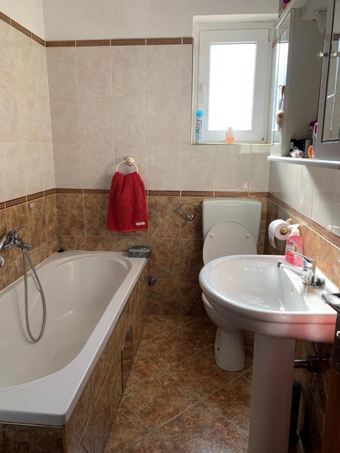 Apartment For 4-6 Persons Second Floor Ljubač Extérieur photo